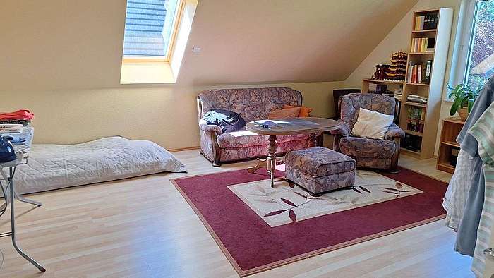 Haus rechts - Zimmer 1 OG