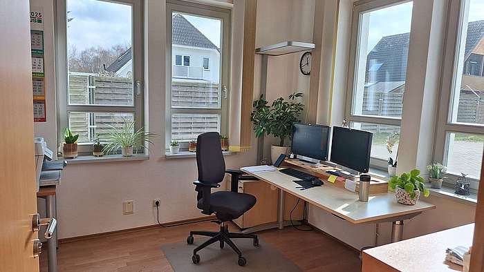 Büro EG