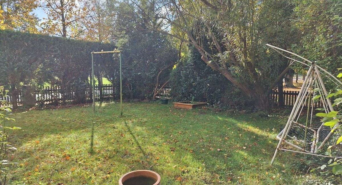 Grundstück