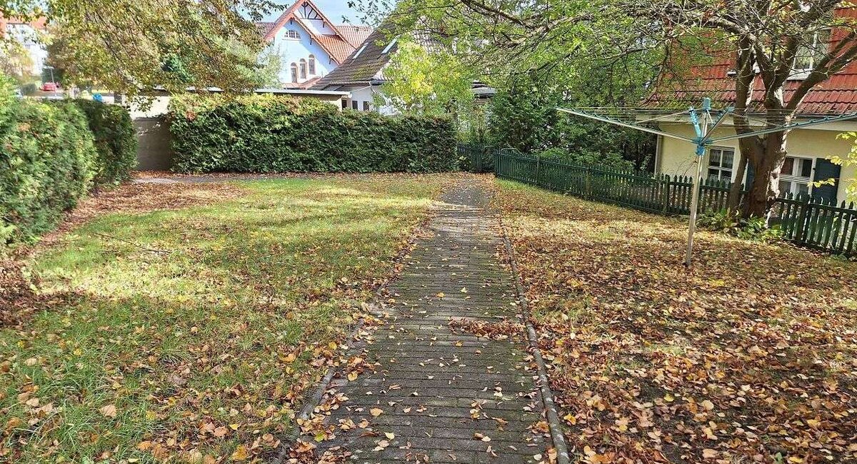 Grundstück