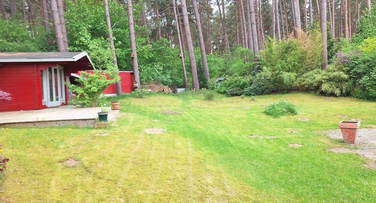 Grundstück