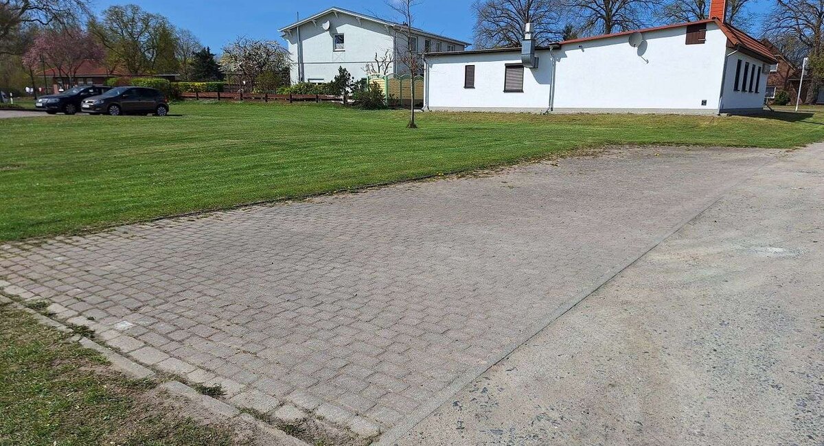 Grundstück