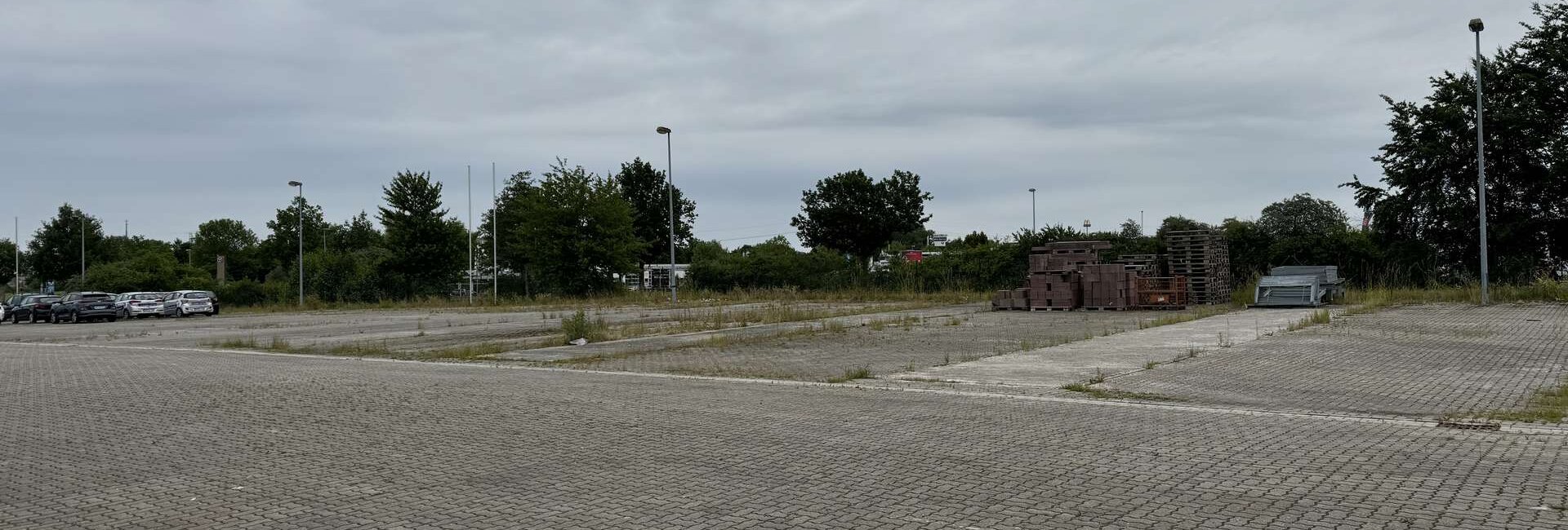 Grundstück
