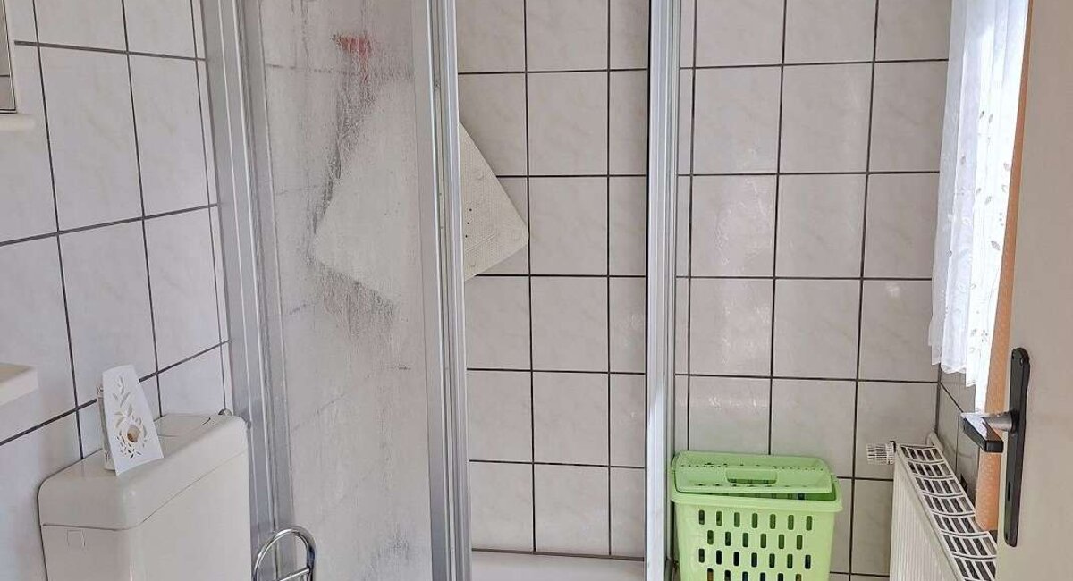 Nebengebäude EG Bad